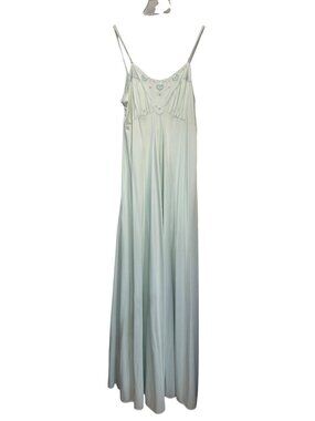 Shadowline Nylon Nightgown Light Blue Size Medium Embroidered Floral Lace Trim